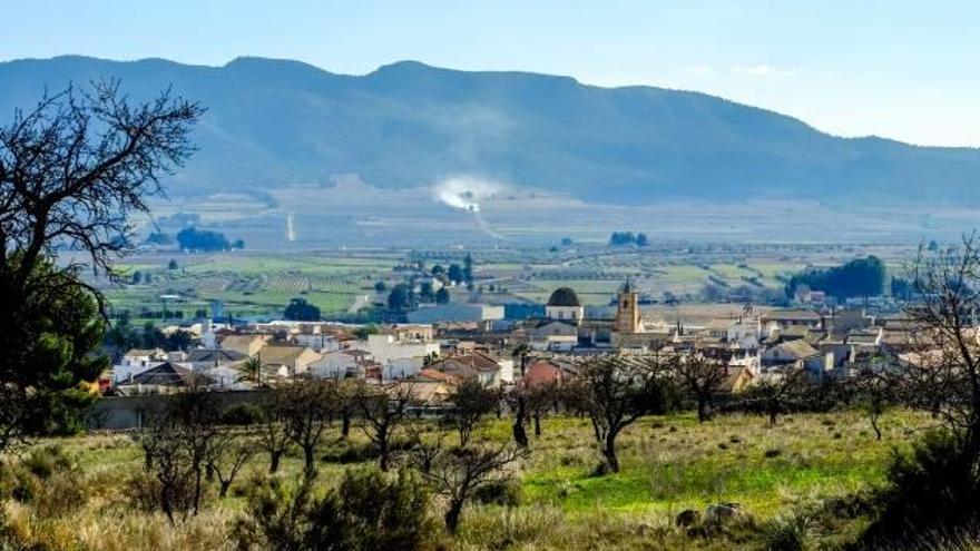 Vista panorámica de la población de Salinas en cuyo término rural permanecía escondido el fugitivo.