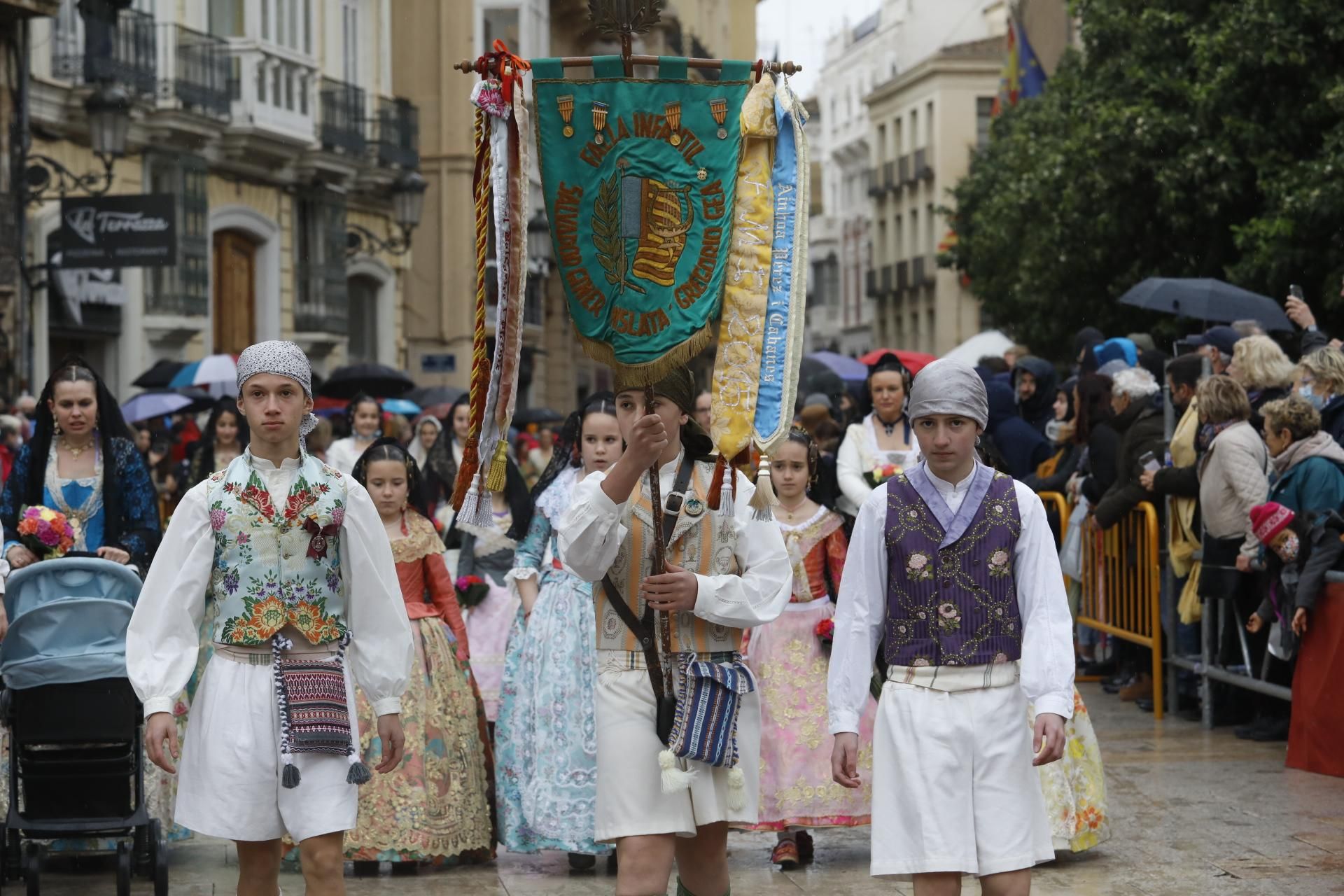 Búscate en el primer día de Ofrenda por la calle Quart (entre las 115.30 y las 17.00 horas)