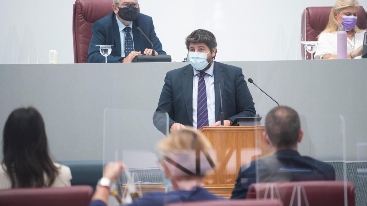 López Miras durante su intervención.