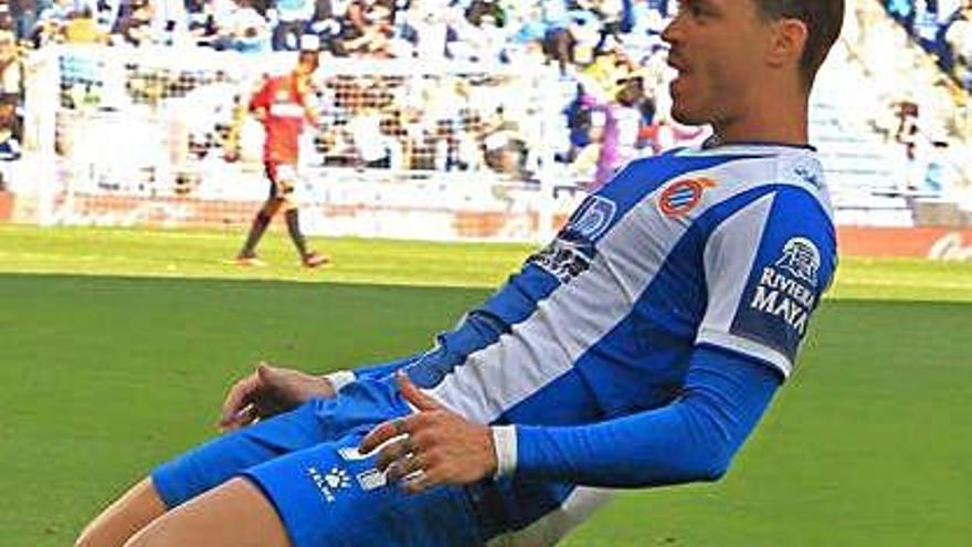 Raúl de Tomás celebra la consecució de l&#039;únic gol de l&#039;enfrontament