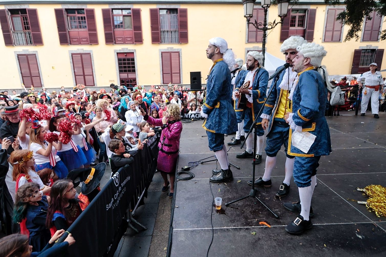 Carnaval de Día de Santa Cruz de Tenerife del Sábado de Piñata