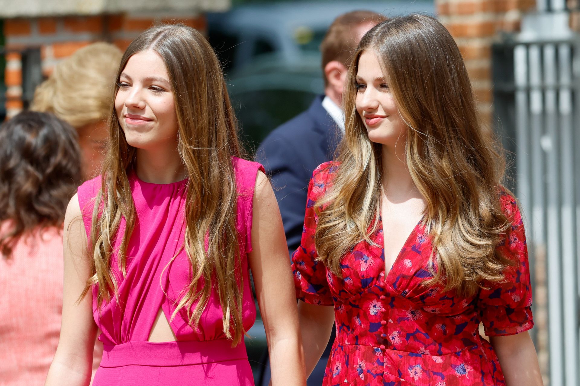 La princesa Leonor y la infanta Sofía en la confirmación de la infanta Sofía