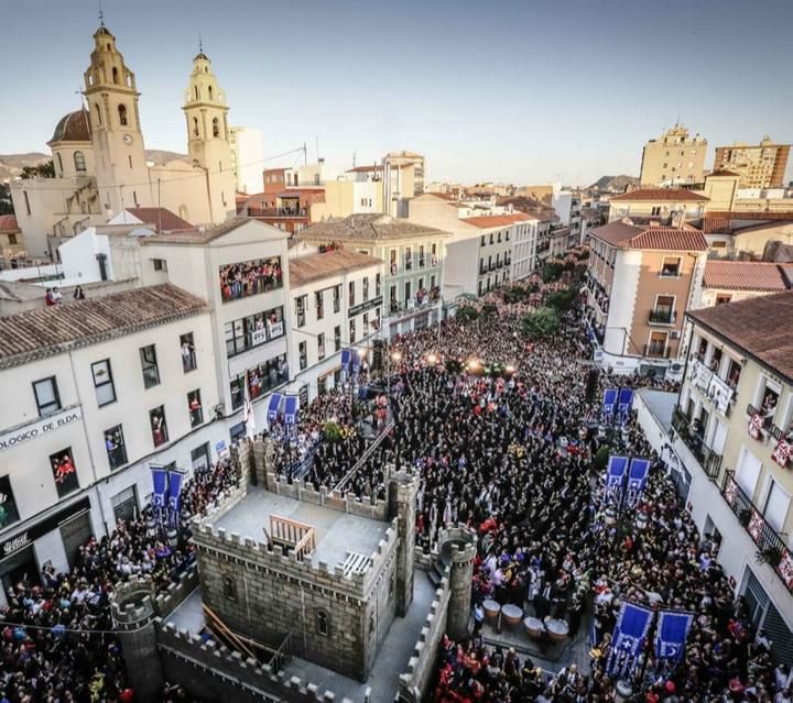 La fiesta estalla con "Idella"