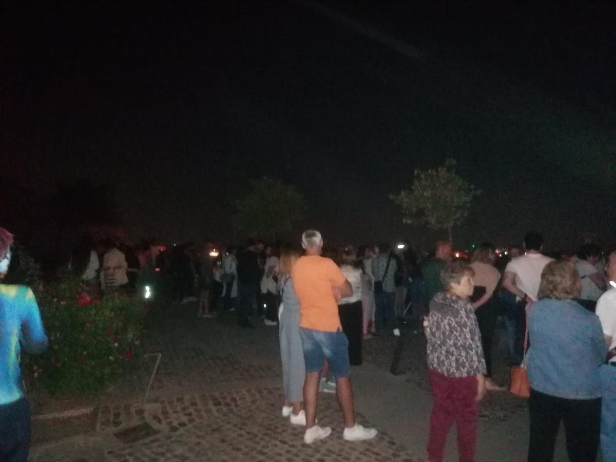 Obaservación de la luna y Saturno en el mirador del Troncoso, organizada por la Agrupación Zamorana de Astronomía.