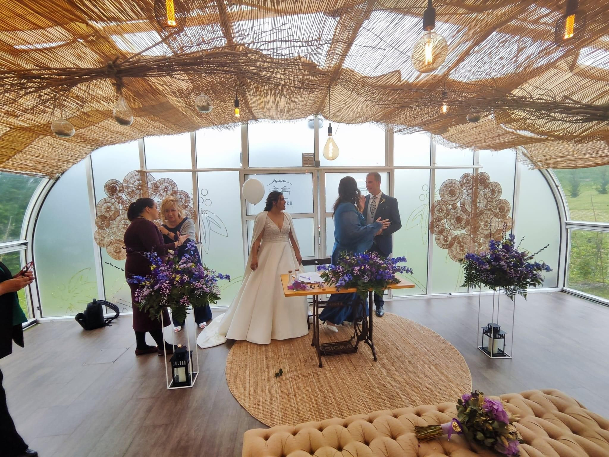 La boda de María y Adrián, en imágenes