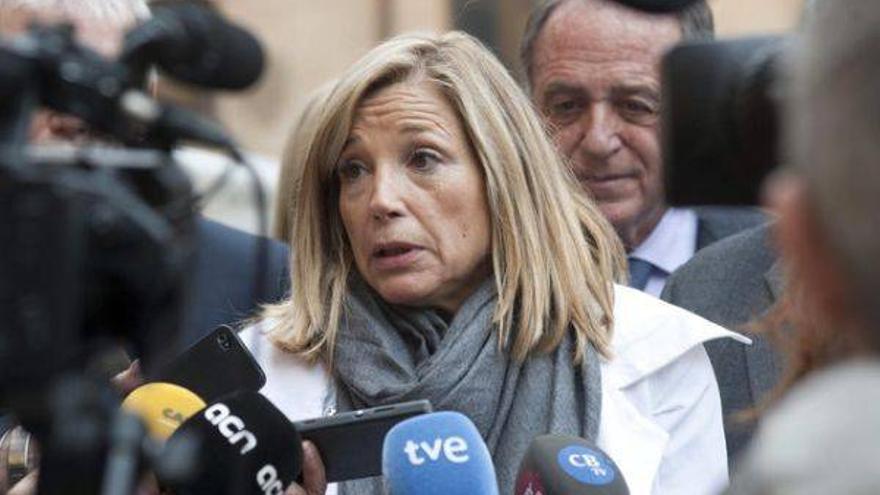 El Govern ve &quot;incomprensible&quot; la querella de la fiscalía por el 9-N