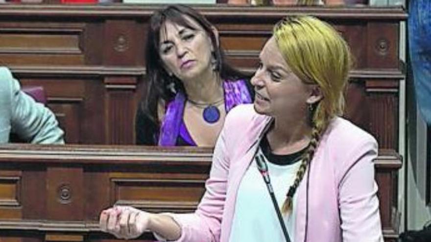 Noemí Santana, ayer en el Parlamento de Canarias.