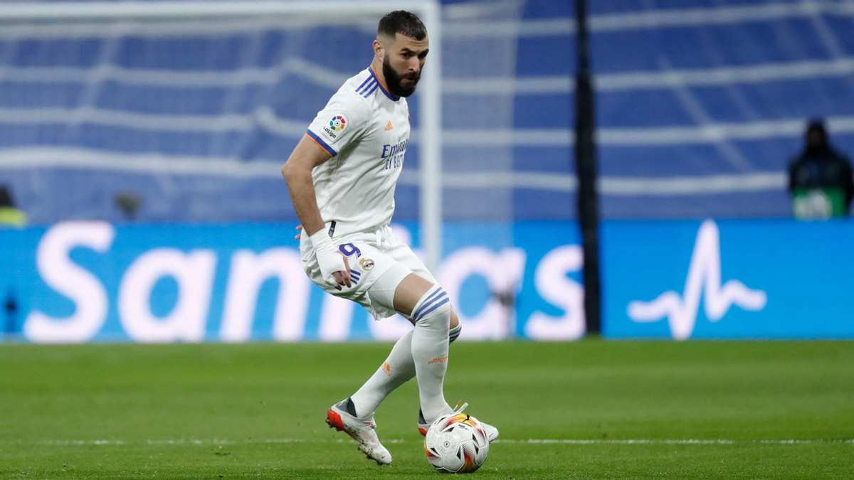 Benzema, en una imagen de un partido del Real Madrid en el Bernabéu esta temporada.