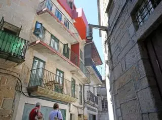 El Concello de Vigo retira ayudas a quince inmuebles del Casco Vello por destinarse a alquileres turísticos