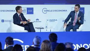 El presidente del Gobierno, Pedro Sánchez, con el presidente del Cercle d’Economia, Jaume Guardiola.