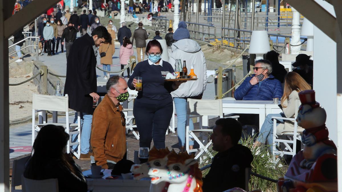 Vigo disfruta del día de Navidad al Sol