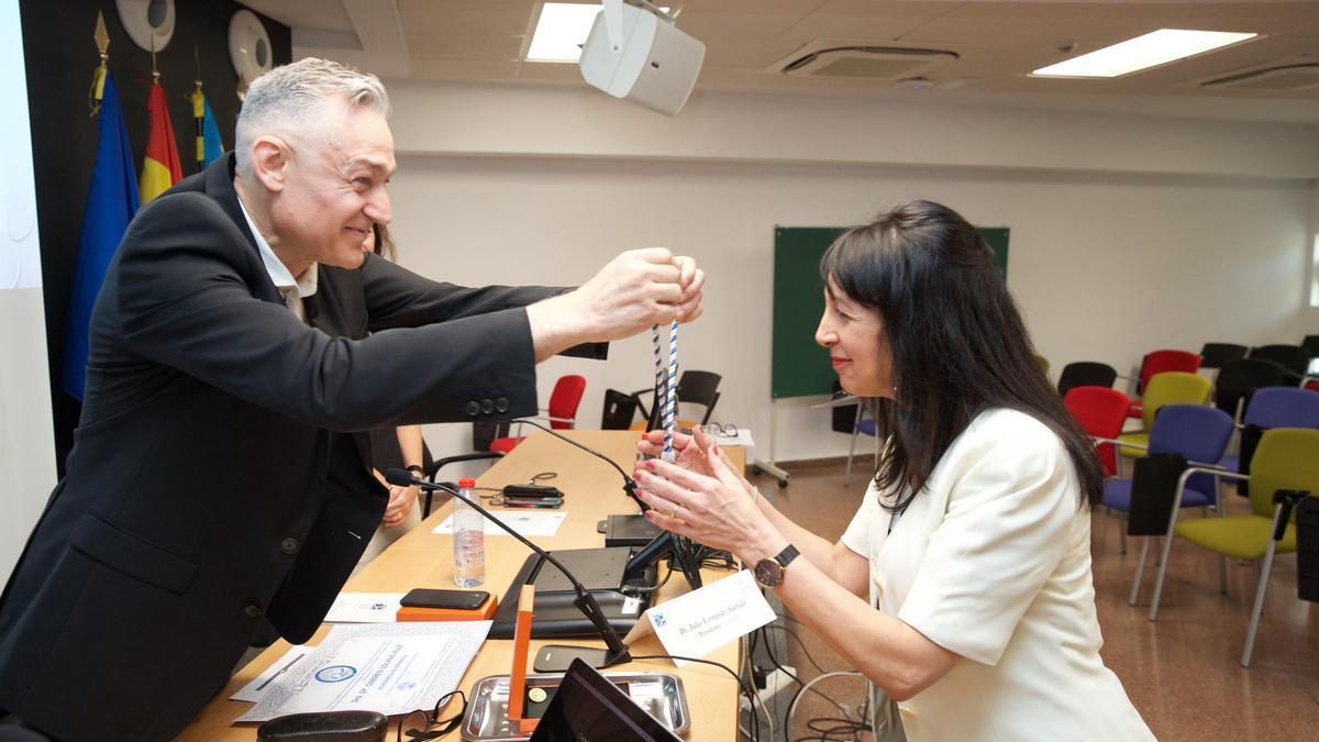 La profesora Carmen Solano, nombrada académica de la Academia de Enfermería  de la Comunidad Valenciana
