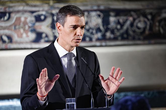 "No podemos seguir con un gobierno empantanado en la corrupción"