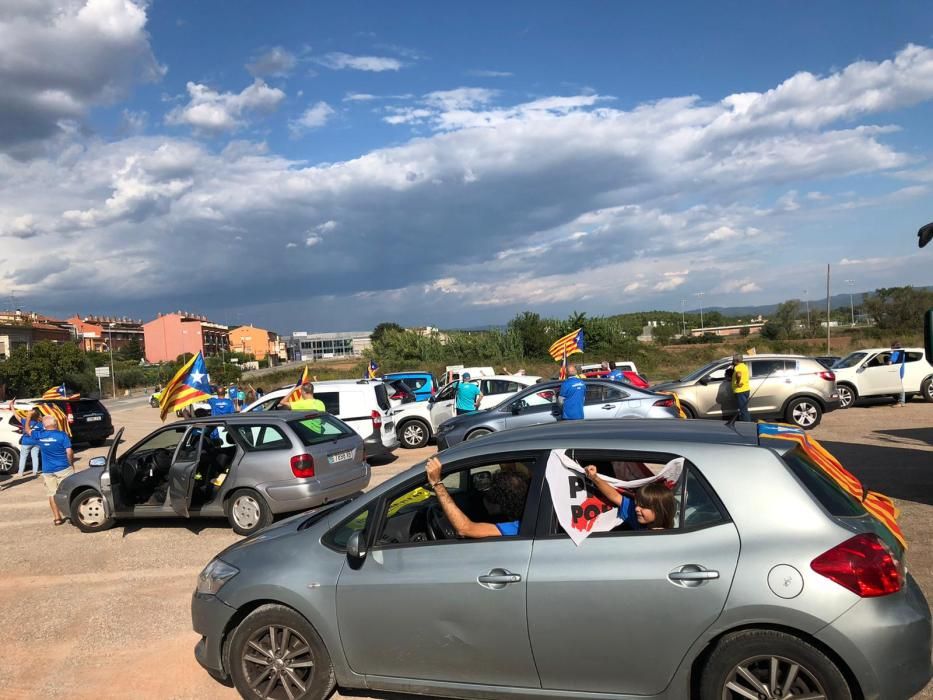 La rua de vehicles cap a Lledoners arrenca a Santpedor amb una cinquantena de cotxes