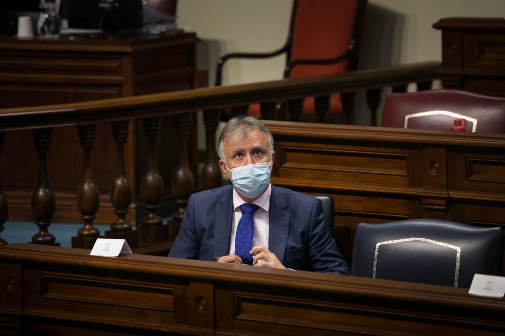 El Parlamento de Canarias acogió la sesión.