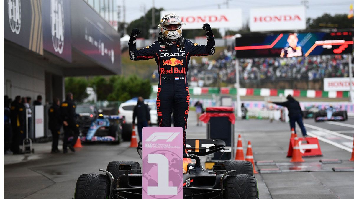 Verstappen celebra su segundo título mundial tras la carrera de Japón