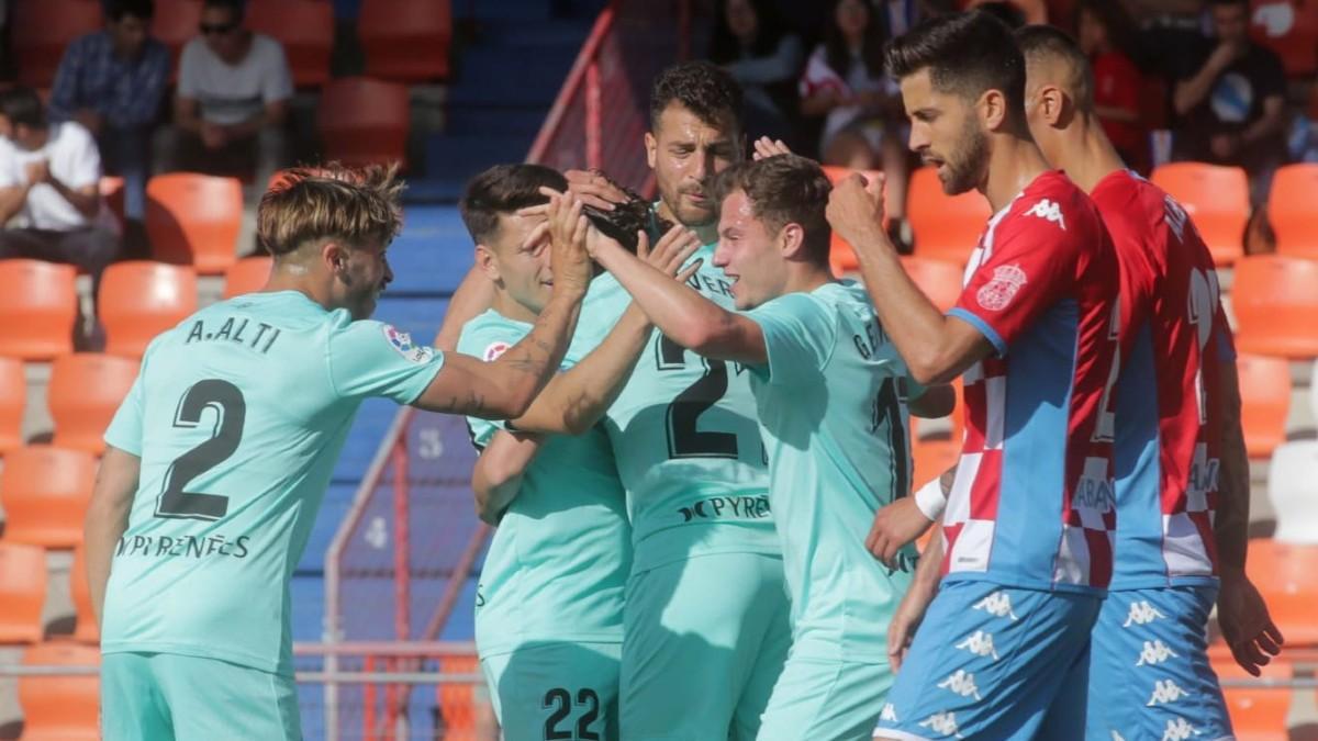 Los jugadores del Andorra celebran el gol del empate ante el Lugo