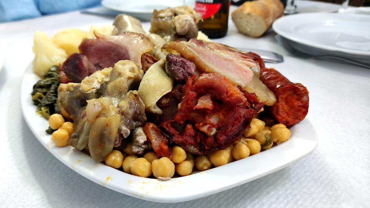 Barcelona bona i barata: Agarimo, ‘cocido’ gallec complet amb tot inclòs per 21 €