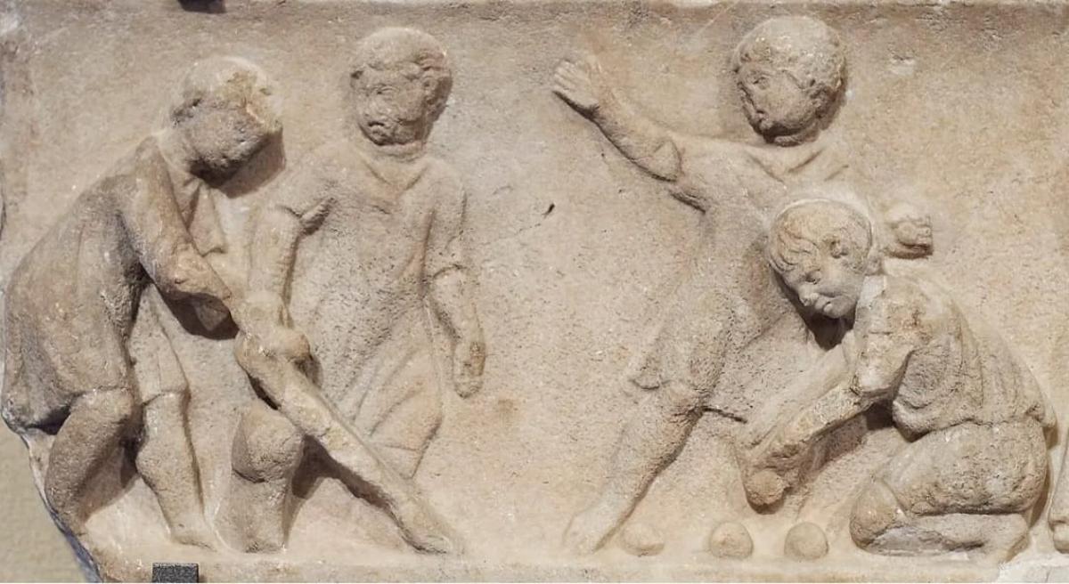 Jugar con bolas y pelotas, una diversión que ha pasado intacta a través de los siglos