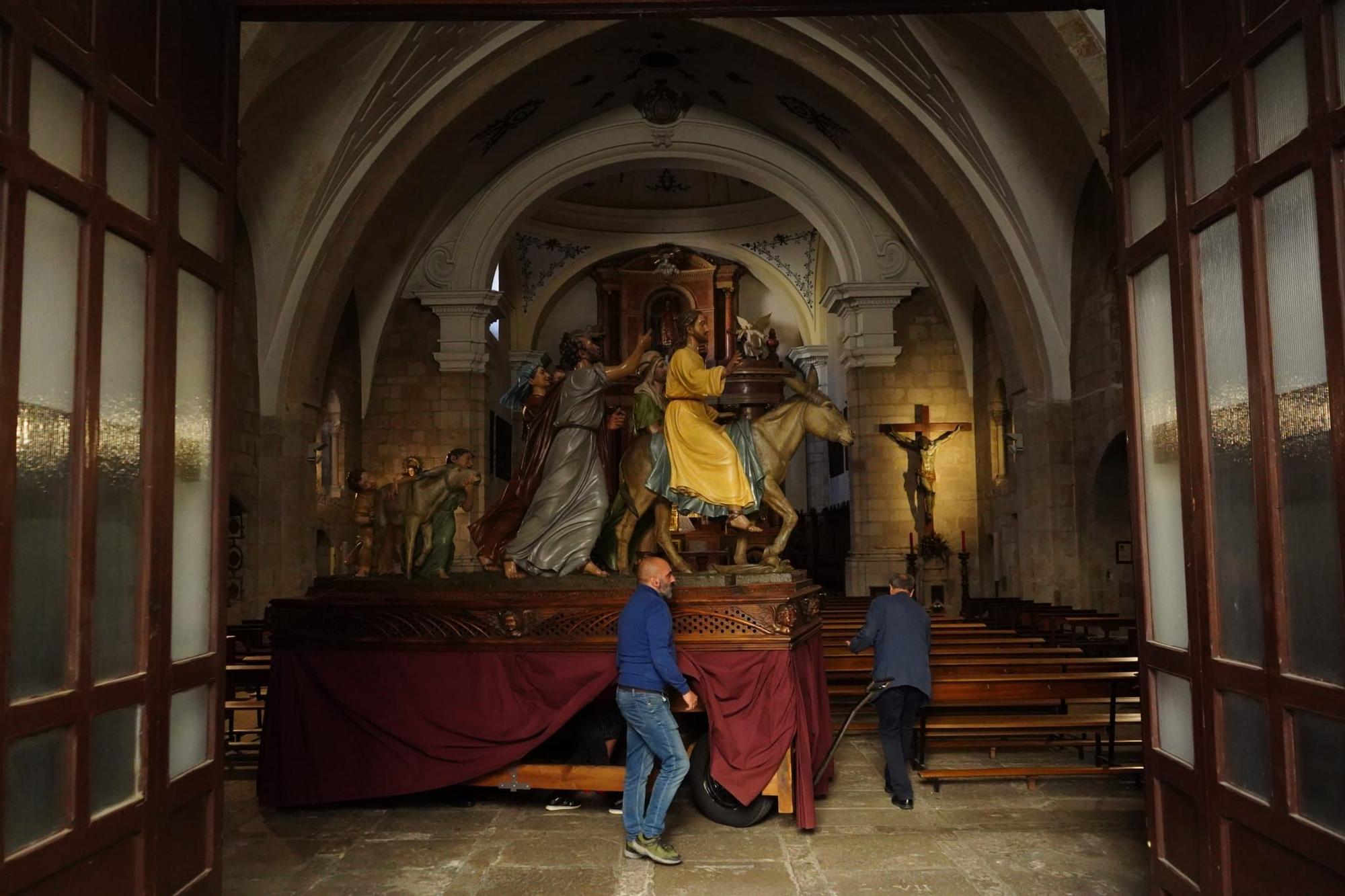 GALERÍA | Los pasos dicen adiós al Museo de Semana Santa de Zamora