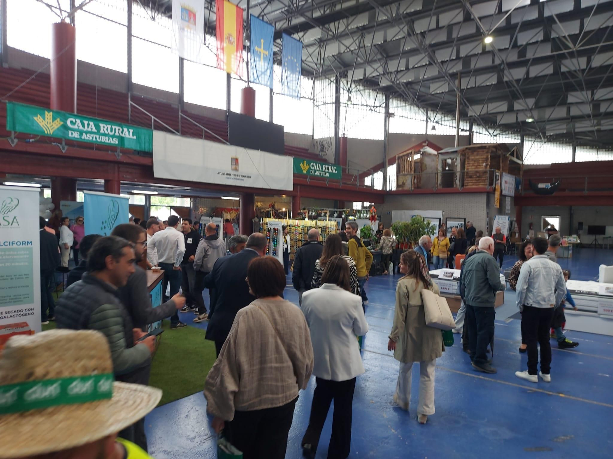 En imágenes: Así fue la primera jornada de la Feria de Muestras de Vegadeo