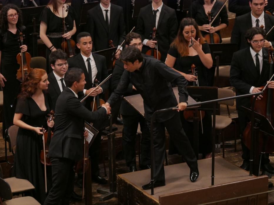 La Orquesta de Jóvenes de la Provincia durante su actuación