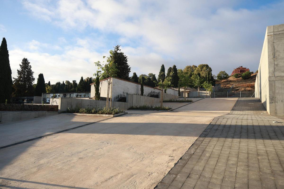 Galería | Así ha quedado el cementerio de Cáceres tras la reforma Galería | Así ha quedado el cementerio de Cáceres tras la reforma