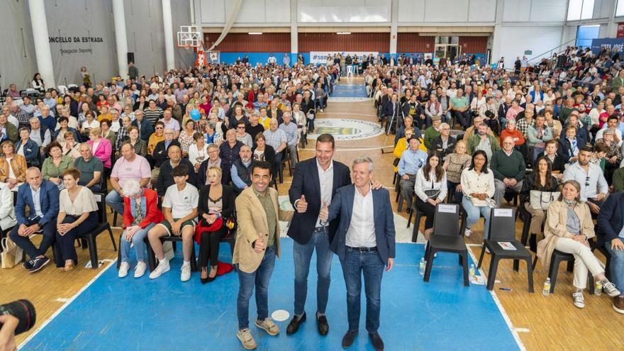 Imagen del mitin central del PP celebrado ayer en el pabellón Coto Ferreiro.