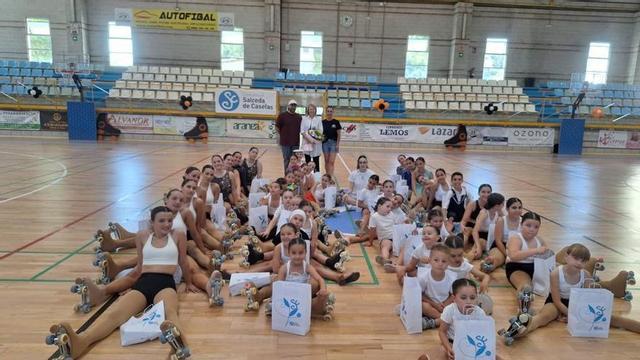 50 patinadores exhiben as súas coreografías