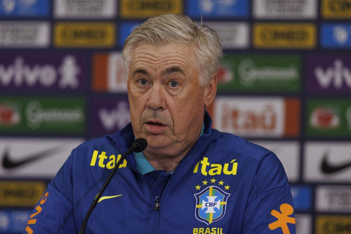 El entrenador de la selección brasileña de fútbol, Carlo Ancelotti