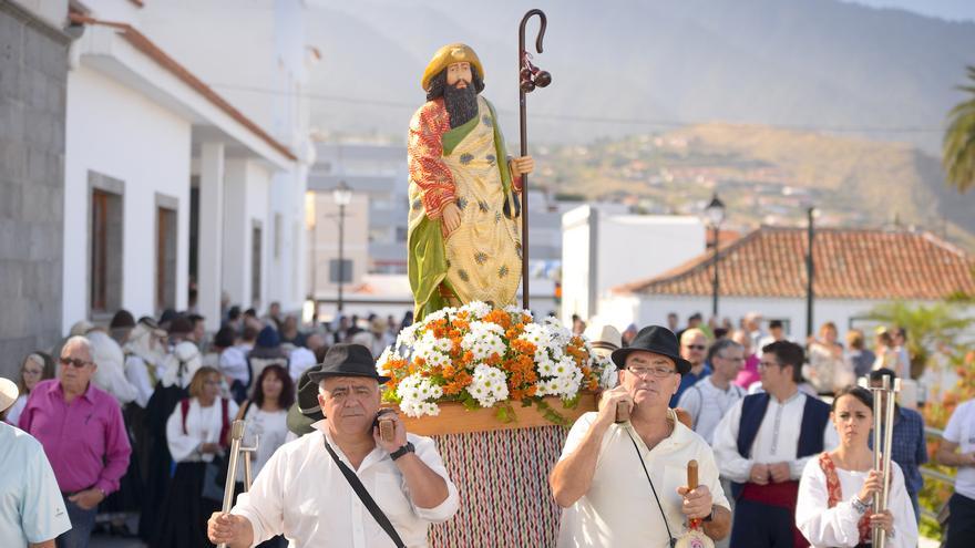 Fiestas Copatronales de Santiago Apóstol y Santa Ana: Dúo Mágico de los Sueños