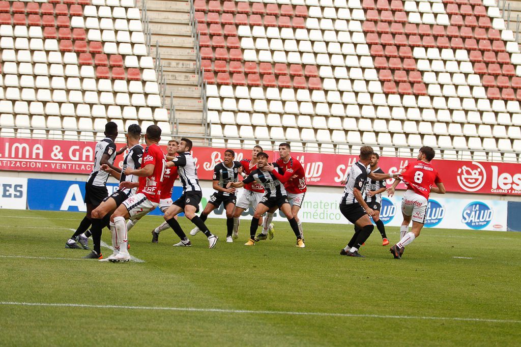 El Real Murcia no levanta cabeza (0-0)