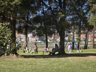 La patronal grovense insiste en su rechazo a limitar el aforo en A Toxa y pide soluciones de movilidad