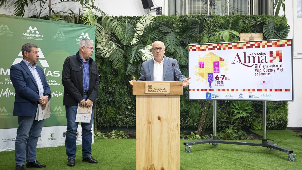 Por la izquierda, Francisco Perera, Marco Aurelio Pérez y Antonio Morales en la presentación de la Feria