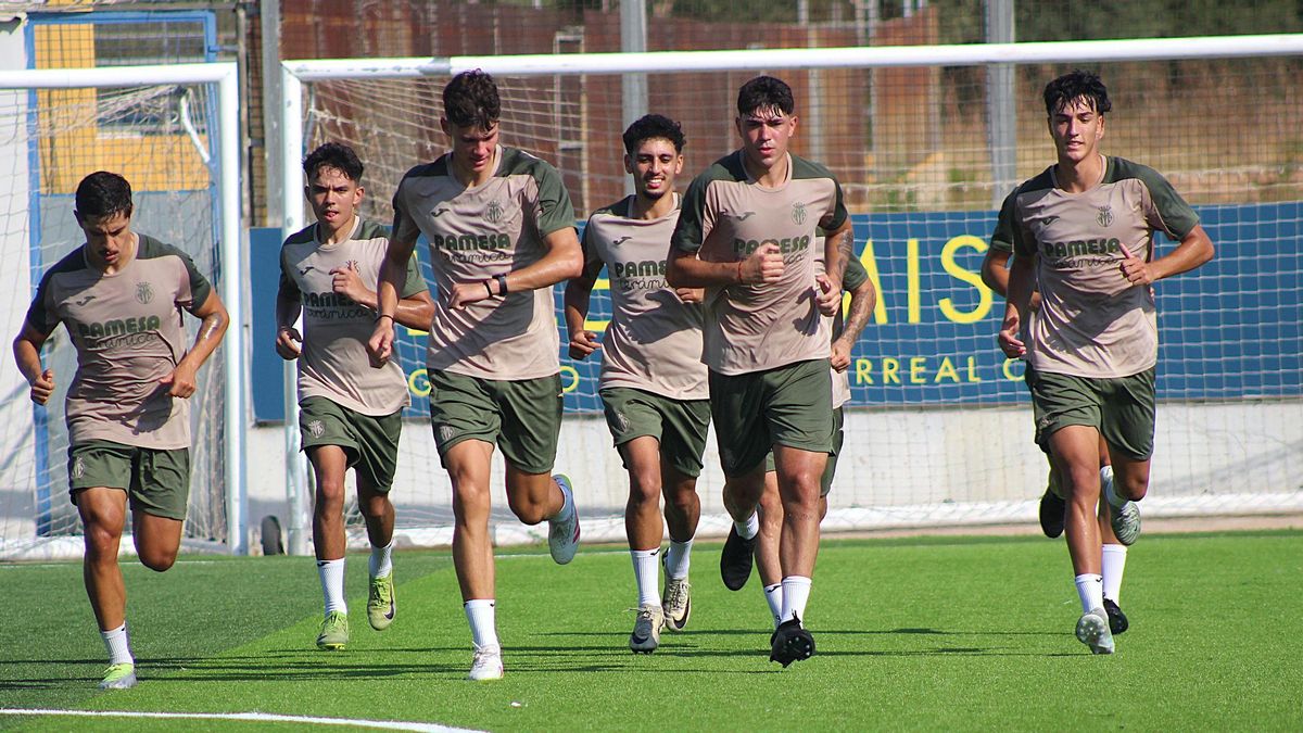 El Villarreal C completa su segunda semana de pretemporada en la Ciudad Deportiva.