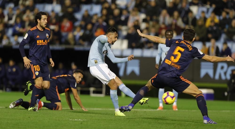 Las mejores imágenes de la derrota del equipo de Miguel Cardoso ante los valencianistas.