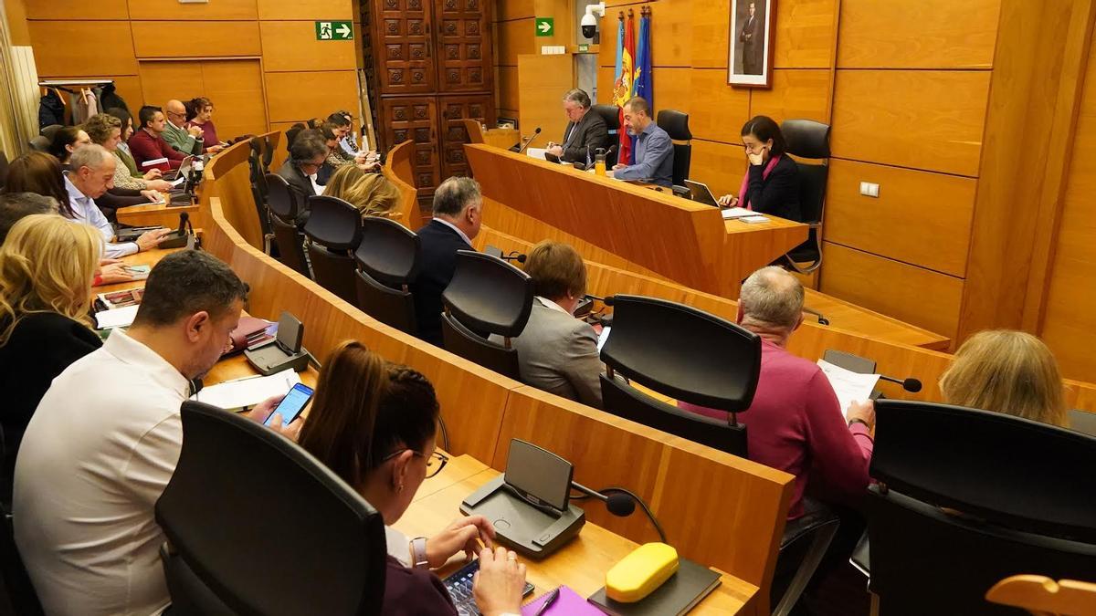Los ediles, durante el Pleno de este jueves.