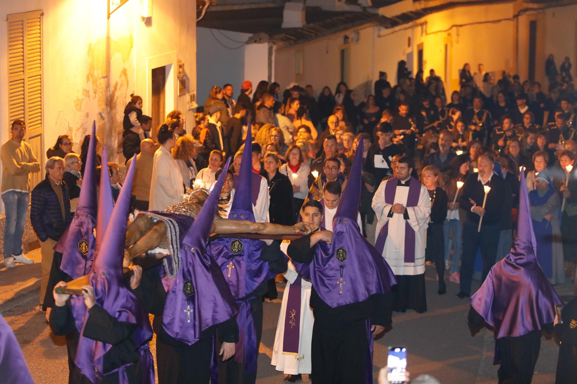 Semana Santa en Ibiza: Procesión del Santísimo Cristo del Cementerio el Lunes Santo