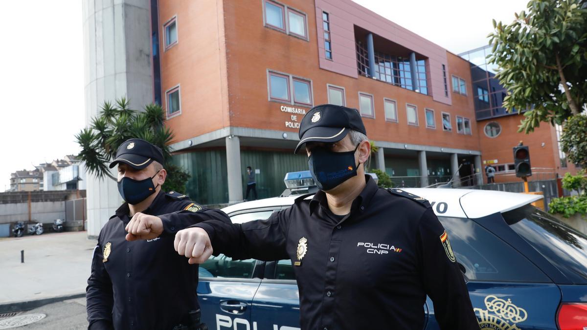 Policía Nacional en Gijón