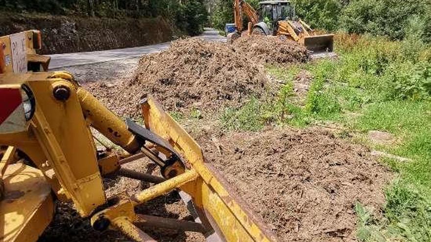 Las obras en el vial Meiro-Ermelo ya están en marcha. // S.Á.