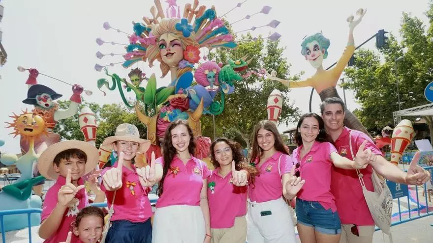 La hoguera Lillo Juan no tiene rival en San Vicente del Raspeig: tercer año seguido con el primer premio