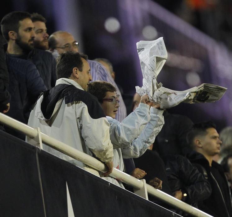 Bronca en Mestalla: la afición ya no puede más