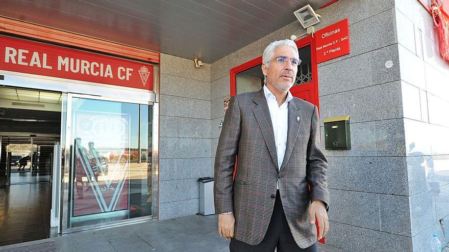 García de la Vega quiere comprar acciones del Real Murcia de antes de 2017