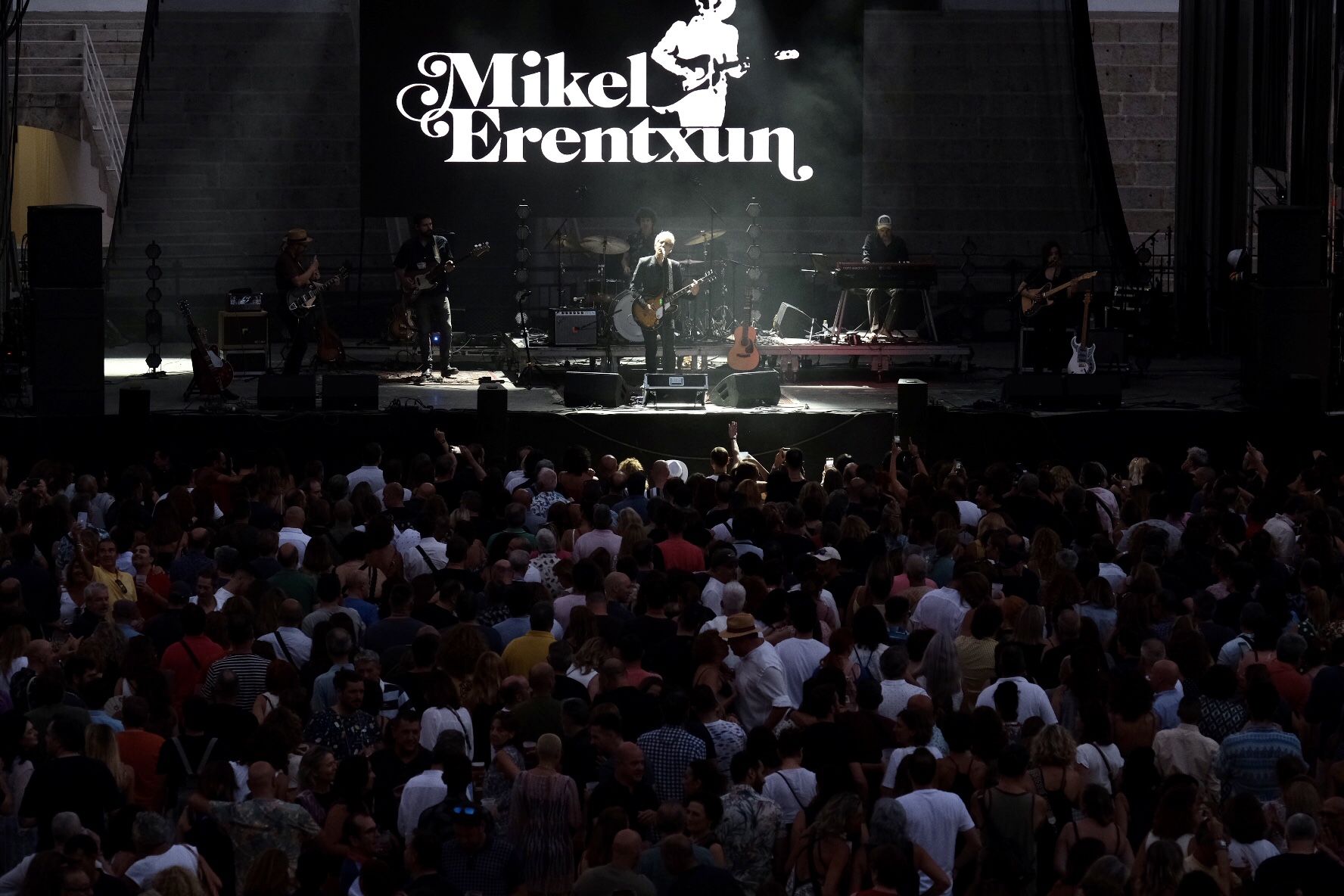 Mikel Erentxun en el Brisa Festival de Málaga.