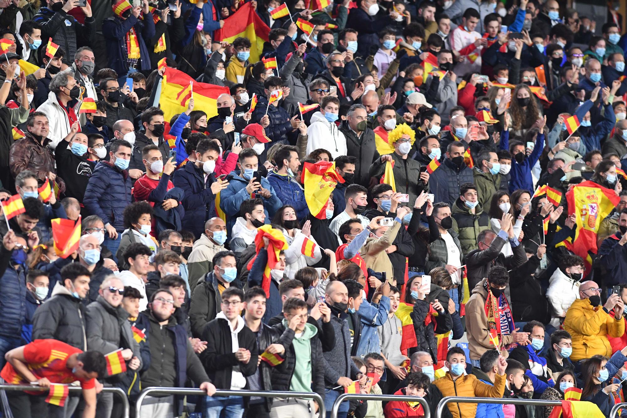 Riazor se divierte con la Selección