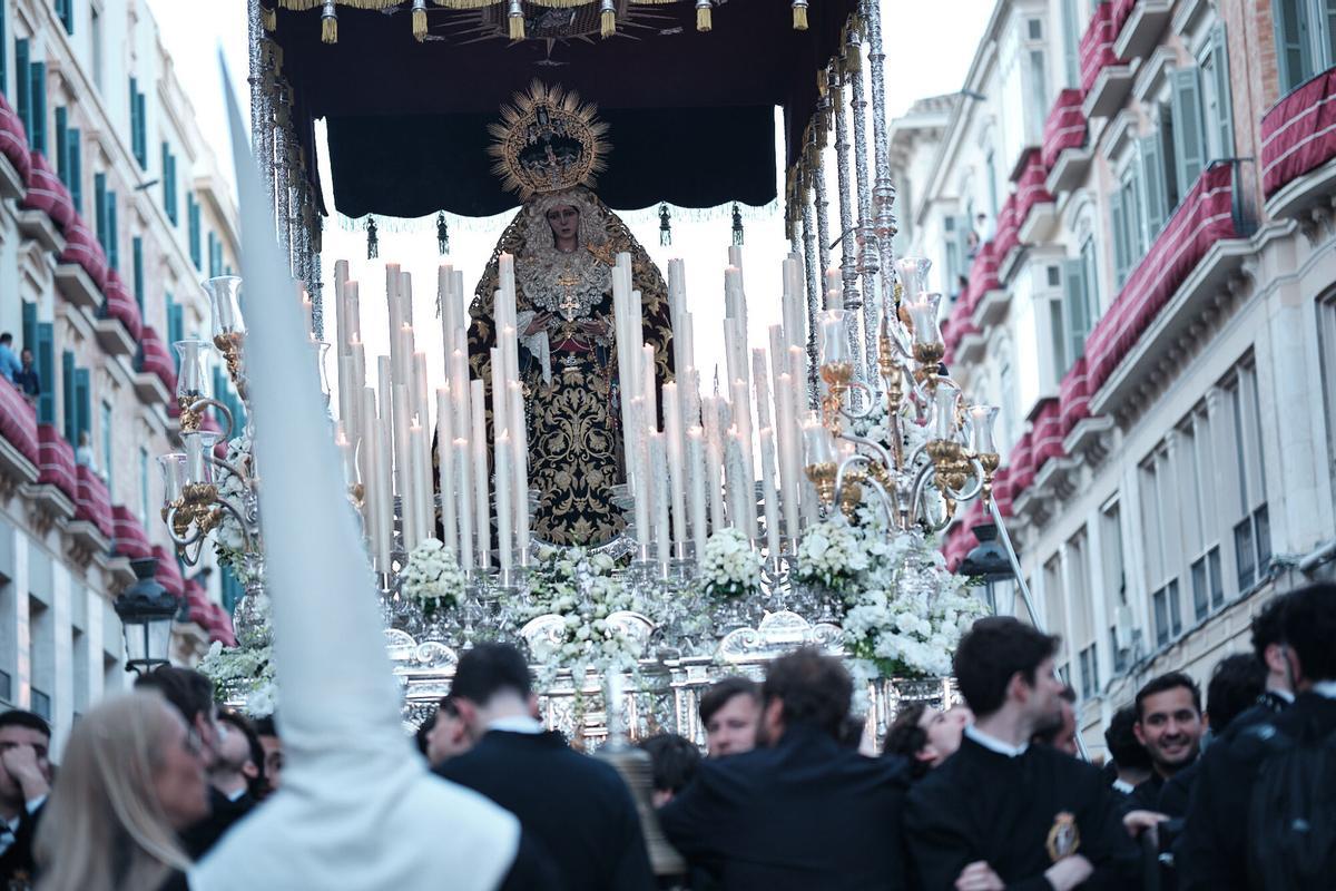 Salida procesional de Descendimiento este Viernes Santo de 2026.