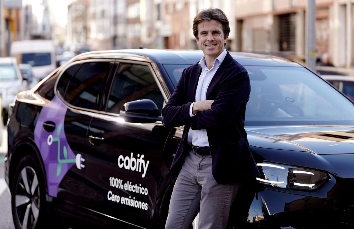 Alberto González: "És un error eliminar llicències de VTC quan hi ha demanda per a més"