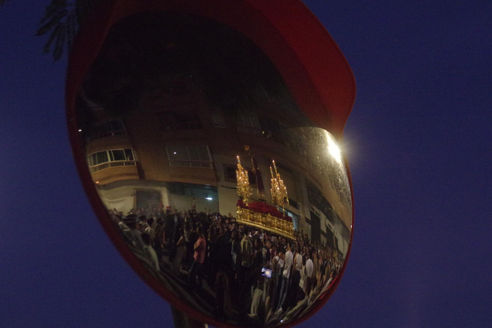 Salida extraordinaria del Señor de la Soledad por el 25 aniversario de su bendición