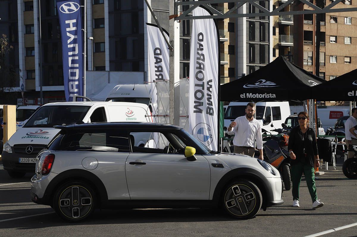 Exposición de los mejores vehículos eléctricos y eco en la Diputación de Córdoba