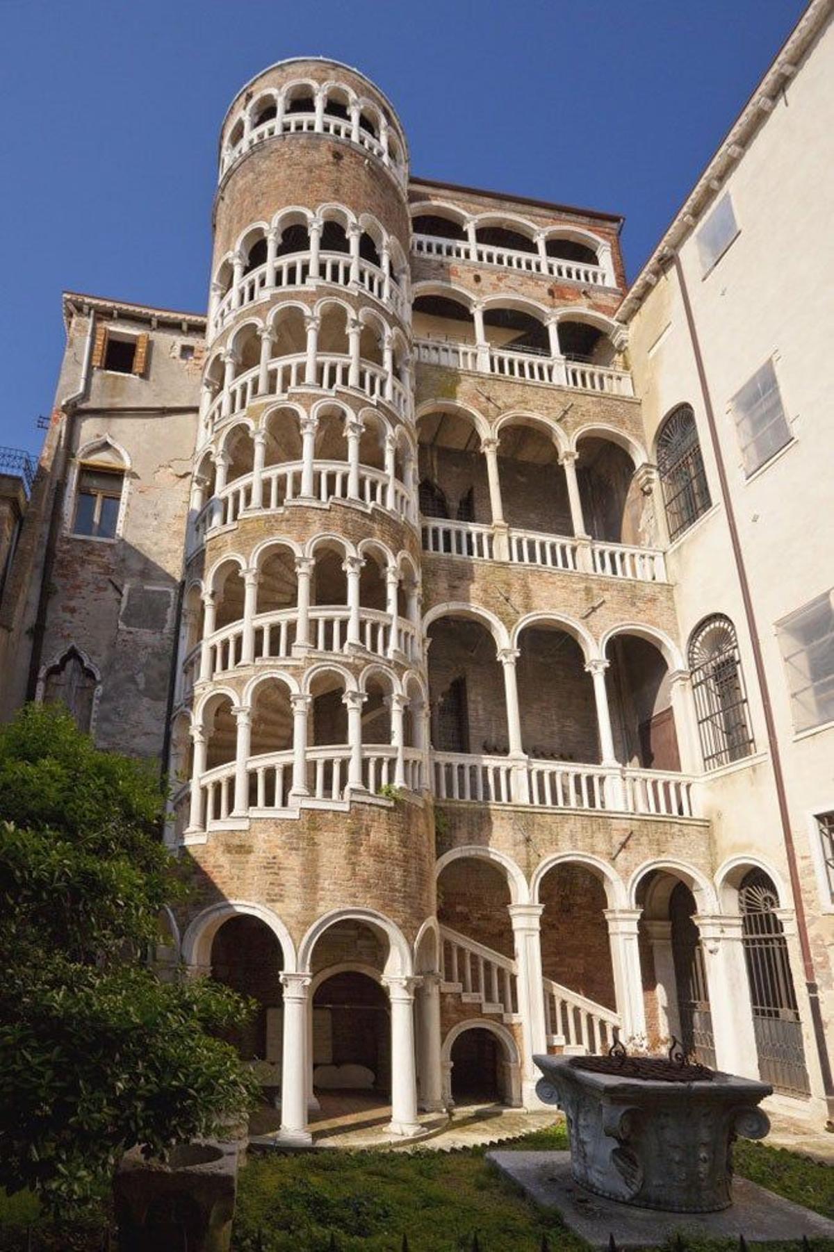 Palazzo Contarini del Bovolo